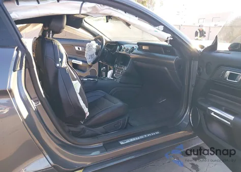 2023 Ford Mustang Ecoboost Premium Fastback z USA, uszkodzony, nr VIN 1FA6P8TD5P5102240